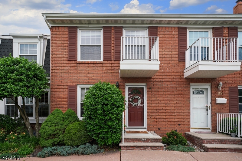 90 Wick Dr