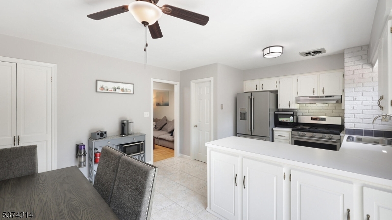 90 Wick Dr