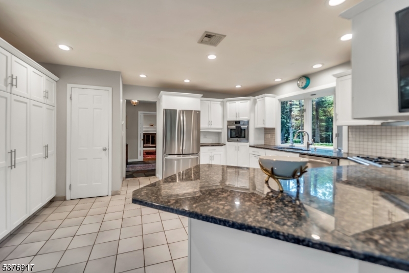 84 Briarwood Ave