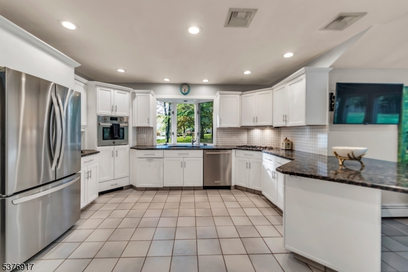 84 Briarwood Ave
