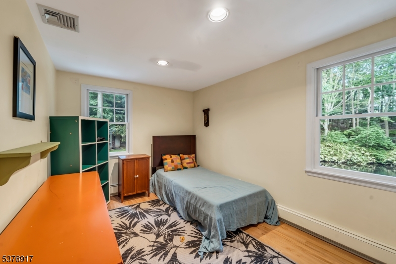 84 Briarwood Ave