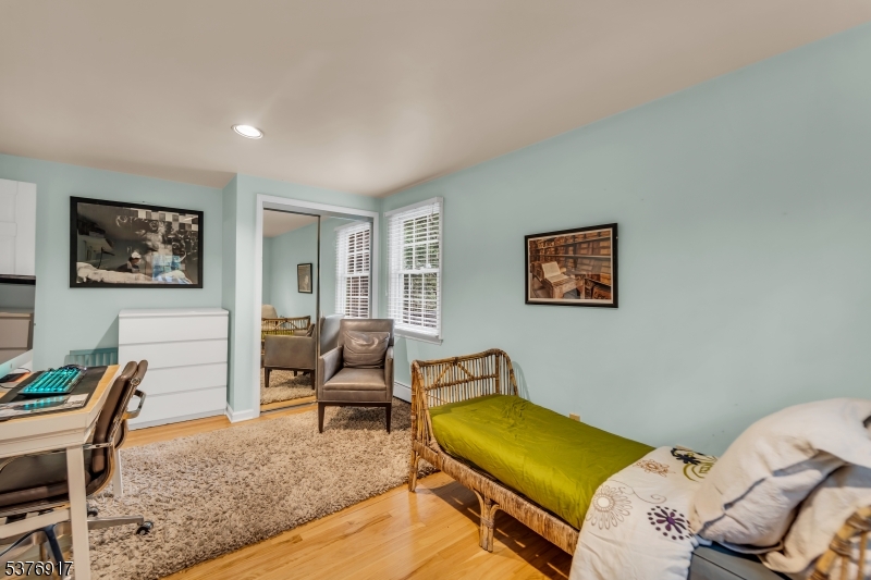 84 Briarwood Ave