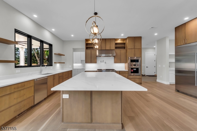 143 Fernwood Dr