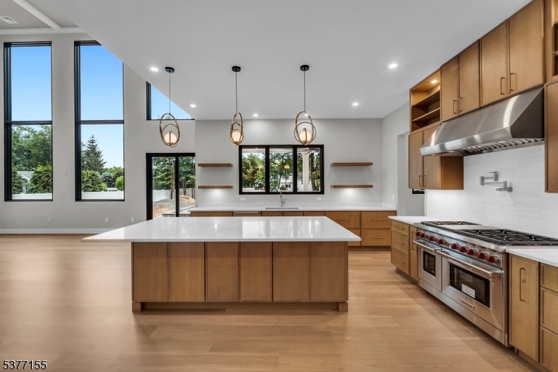 143 Fernwood Dr