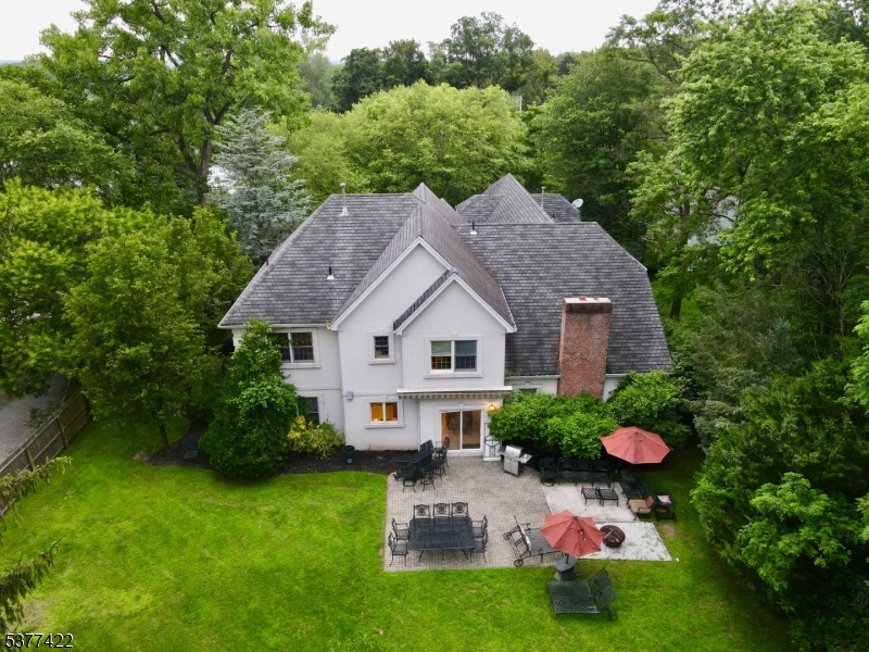136 Tappan Rd