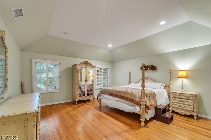 136 Tappan Rd
