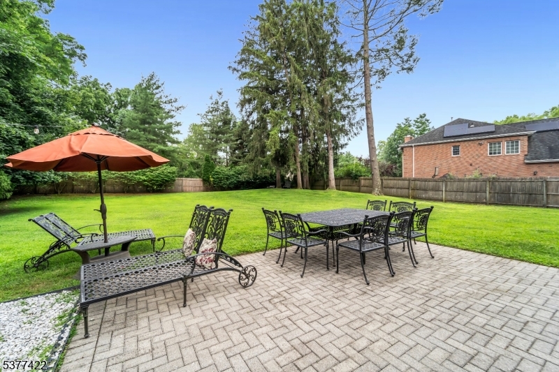 136 Tappan Rd