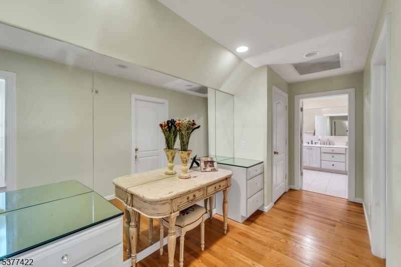 136 Tappan Rd