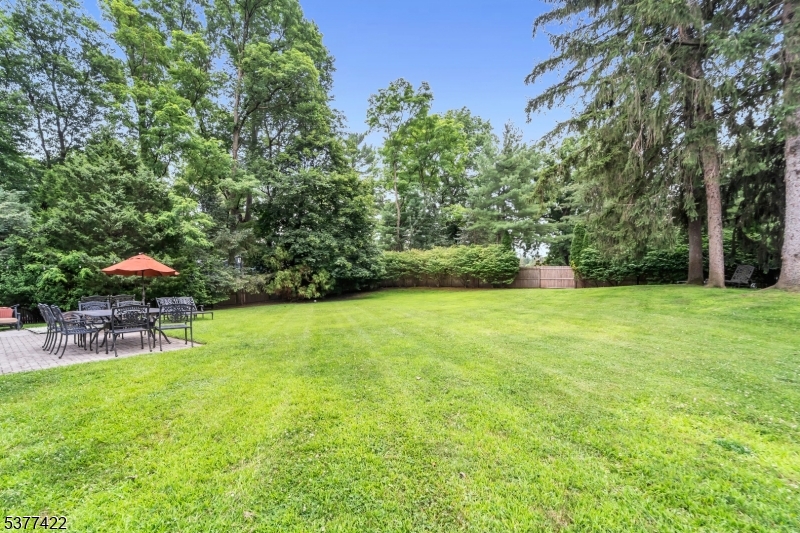 136 Tappan Rd