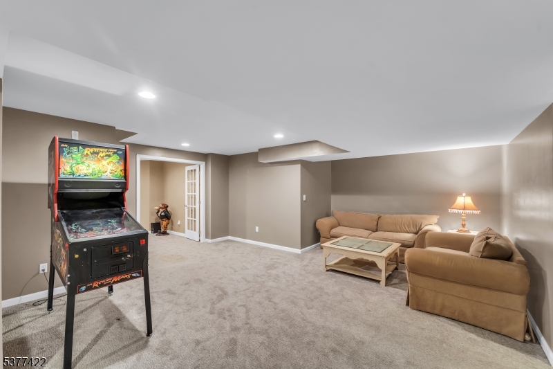 136 Tappan Rd