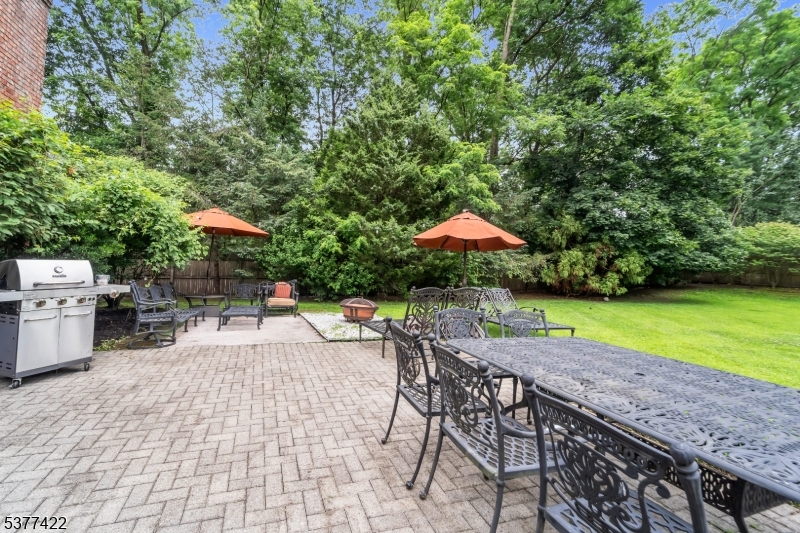 136 Tappan Rd