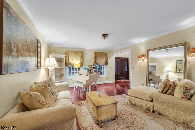 136 Tappan Rd