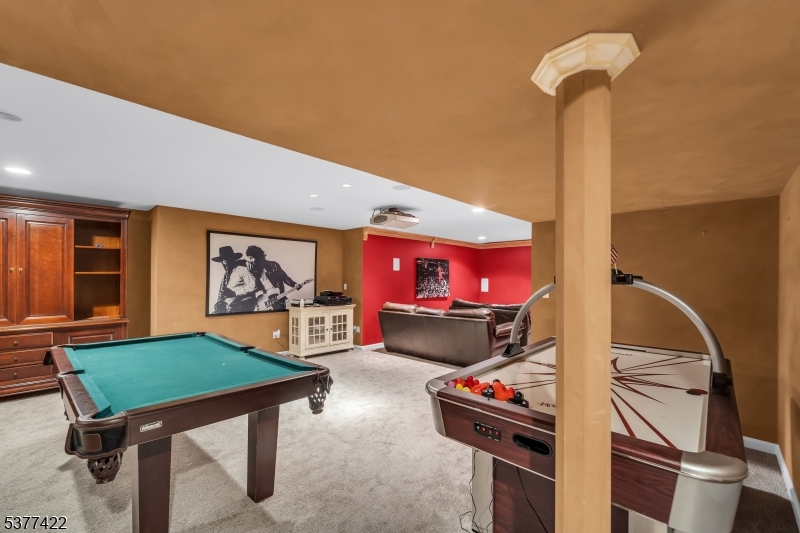 136 Tappan Rd