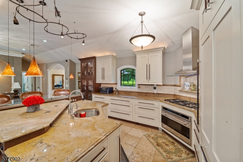 198 Pascack Rd