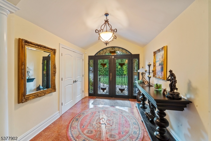 198 Pascack Rd