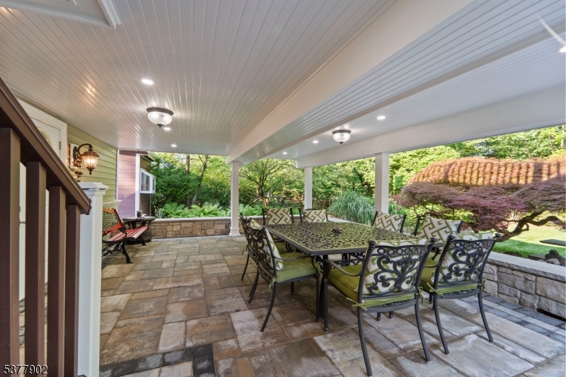 198 Pascack Rd