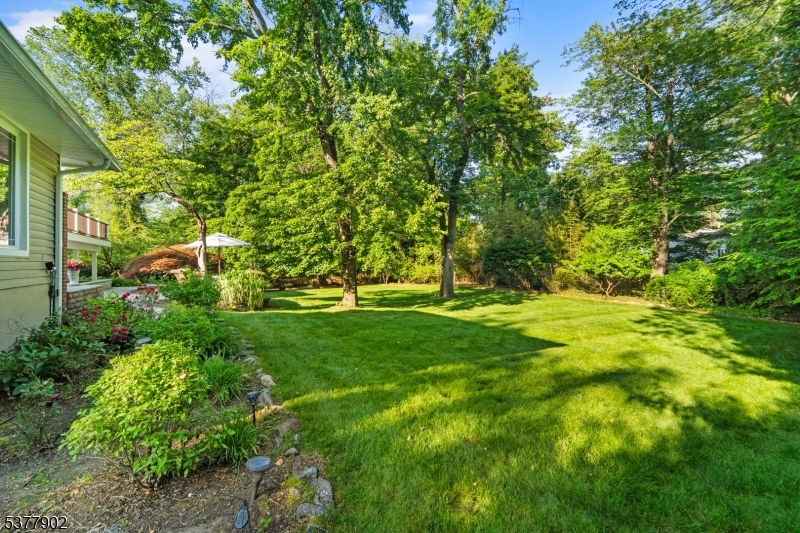 198 Pascack Rd