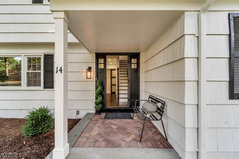14 Raymond St
