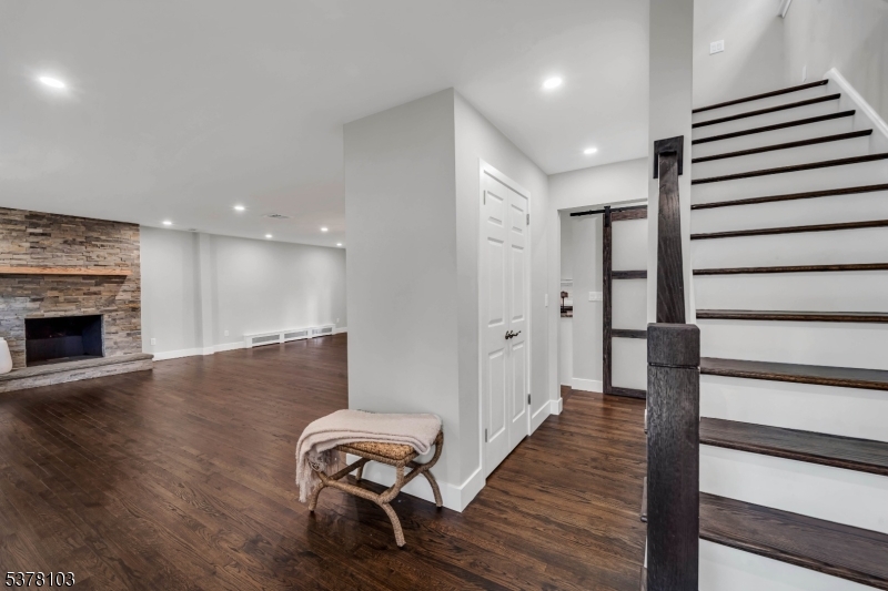 14 Raymond St