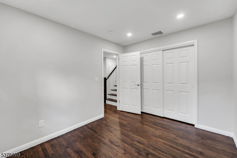 14 Raymond St