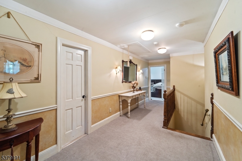 2 Canterbury Ct