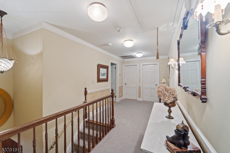 2 Canterbury Ct