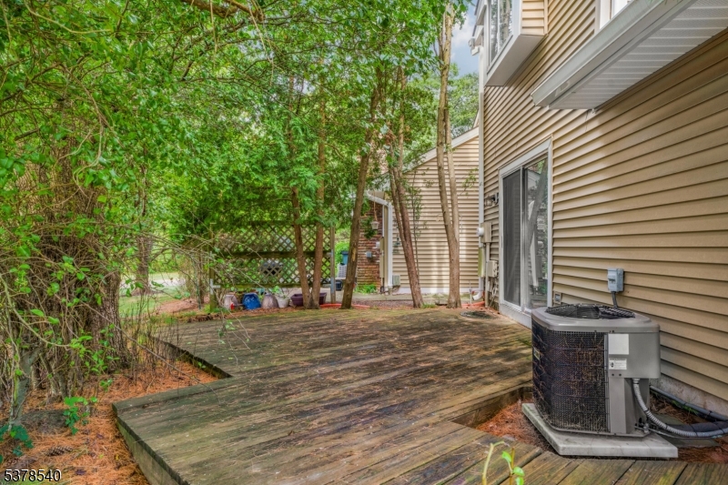 39 DRIFTWOOD DRIVE