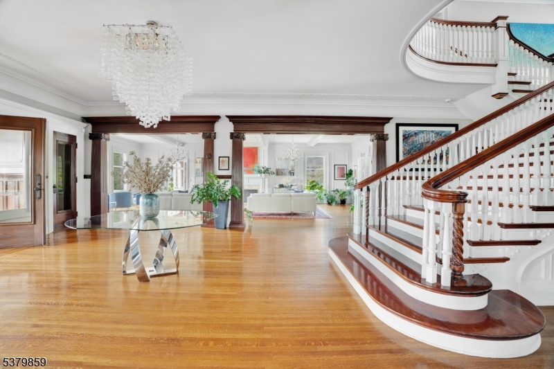 88 SOUTH MOUNTAIN AVENUE