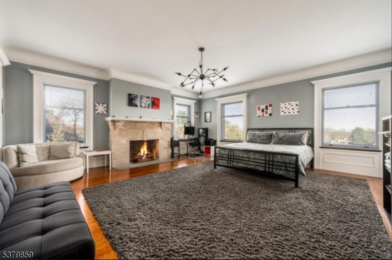 88 SOUTH MOUNTAIN AVENUE