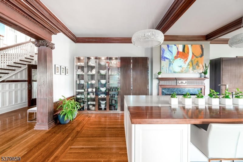 88 SOUTH MOUNTAIN AVENUE