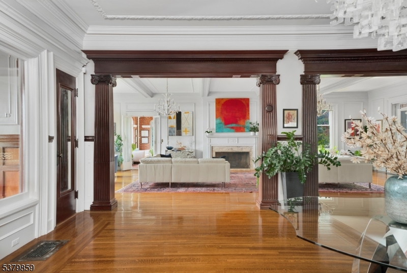 88 SOUTH MOUNTAIN AVENUE