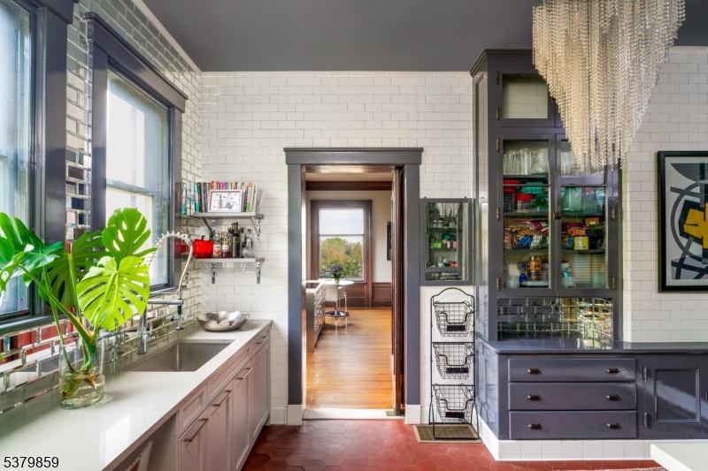 88 SOUTH MOUNTAIN AVENUE