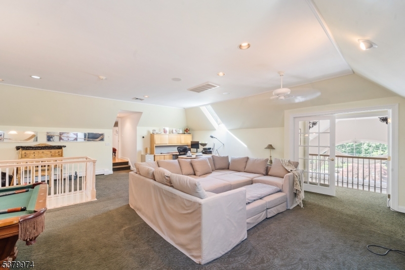 14 Stewart Ct