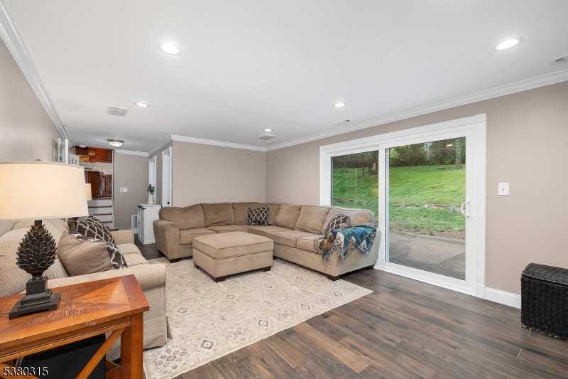 36 Sherbrook Dr