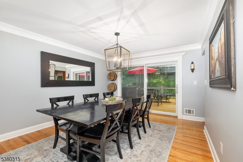 36 Sherbrook Dr
