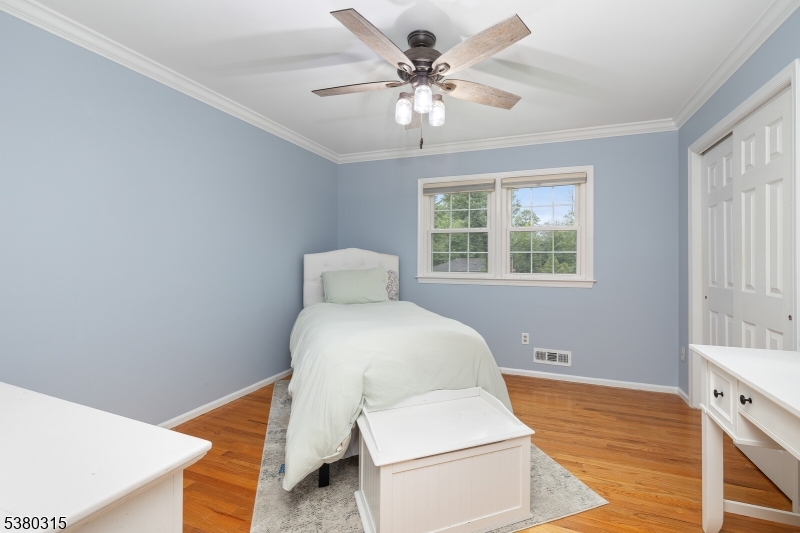 36 Sherbrook Dr