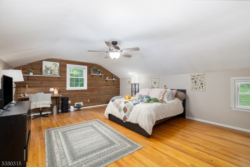 36 Sherbrook Dr