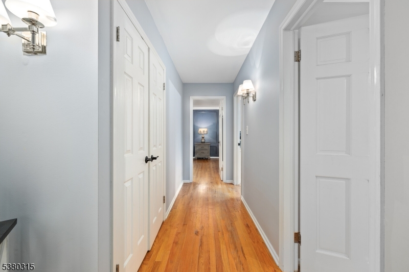 36 Sherbrook Dr