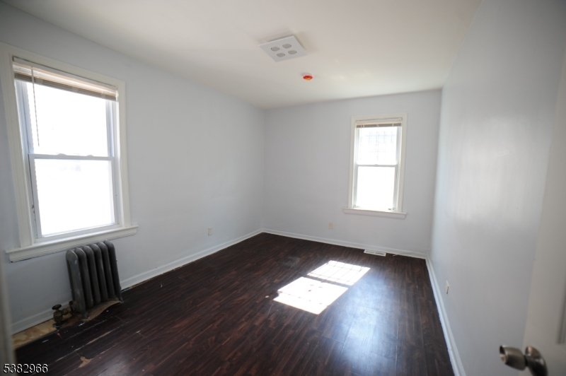 54 Cedar Ave 2
