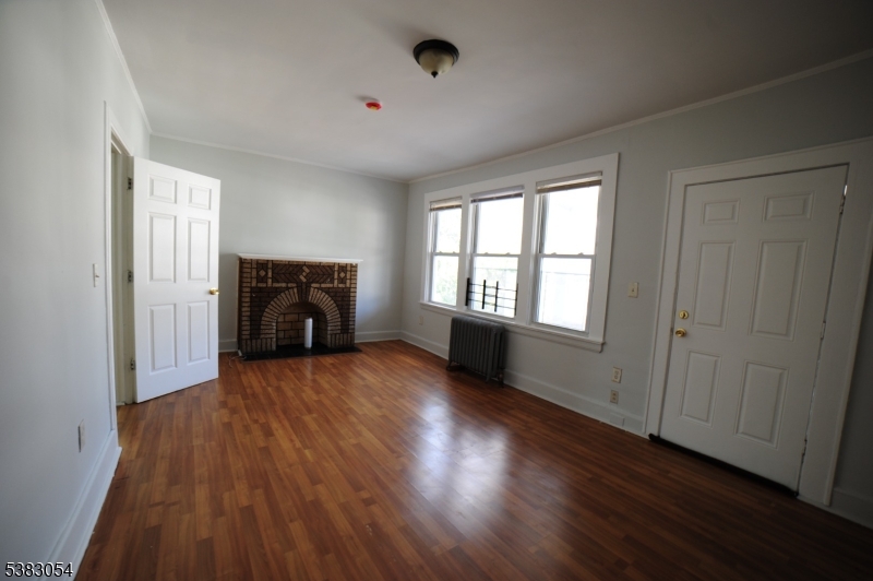 54 Cedar Ave 2nd Floor