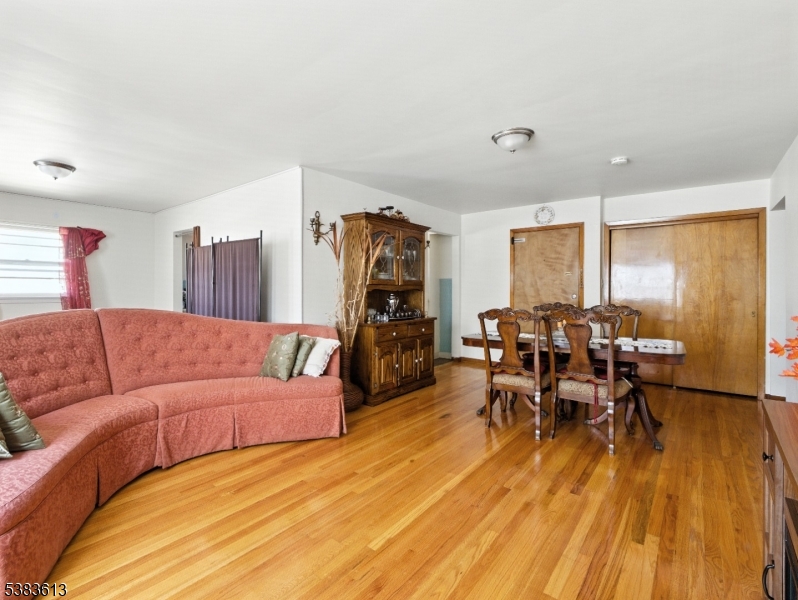 222 Park Ave