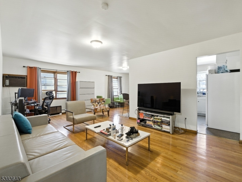 222 Park Ave