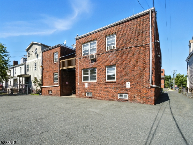 222 Park Ave