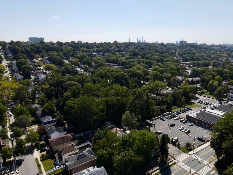 757 Ray Ave