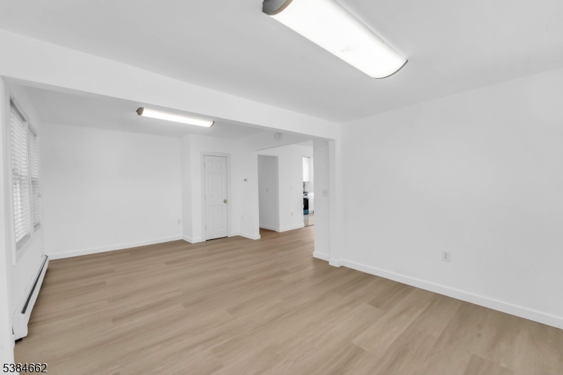 757 Ray Ave