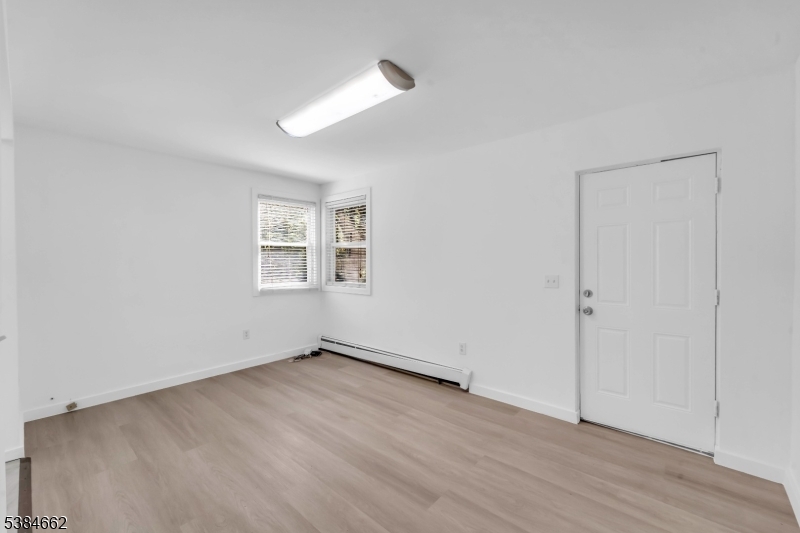 757 Ray Ave