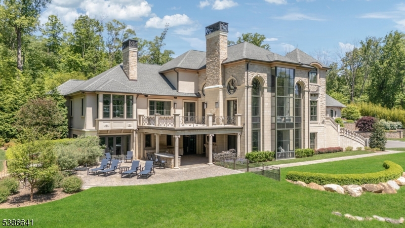 4 MASON HILL ROAD