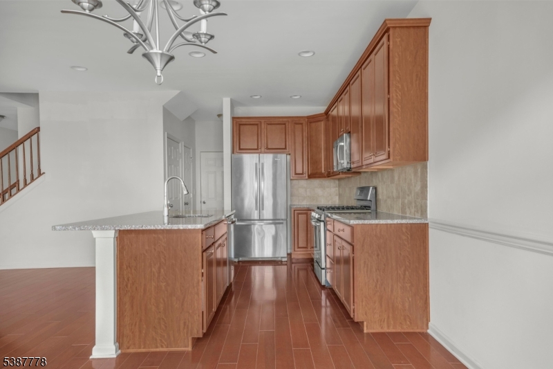 11 CORTLAND PLACE