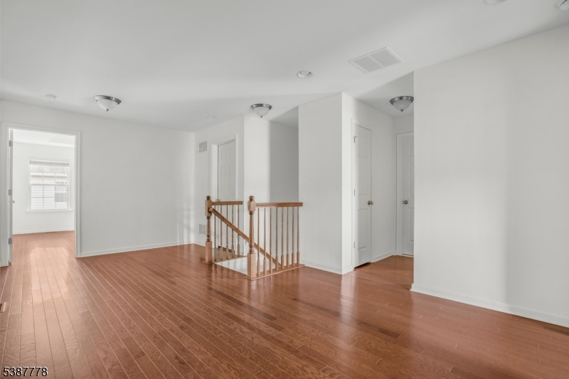 11 CORTLAND PLACE