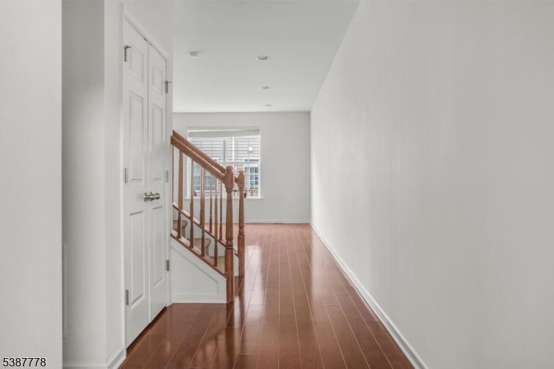 11 CORTLAND PLACE